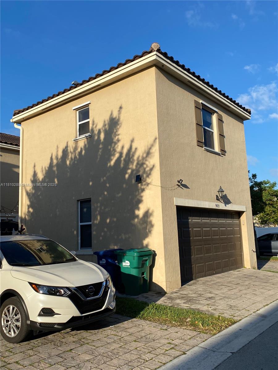 Rental Property at 9409 Sw 171st Pl Annex, Miami, Broward County, Florida - Bathrooms: 1  - $1,600 MO.