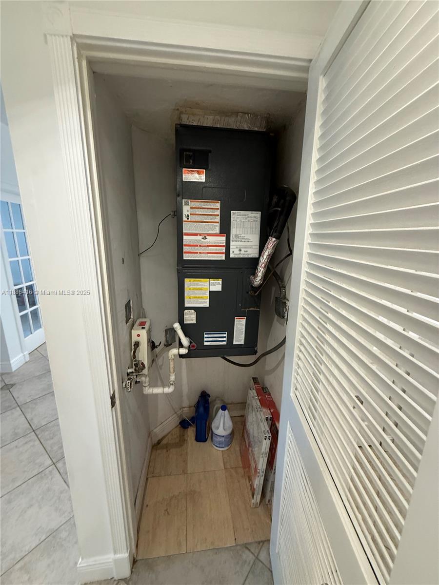 CAPTIVA CONDO B - Residential