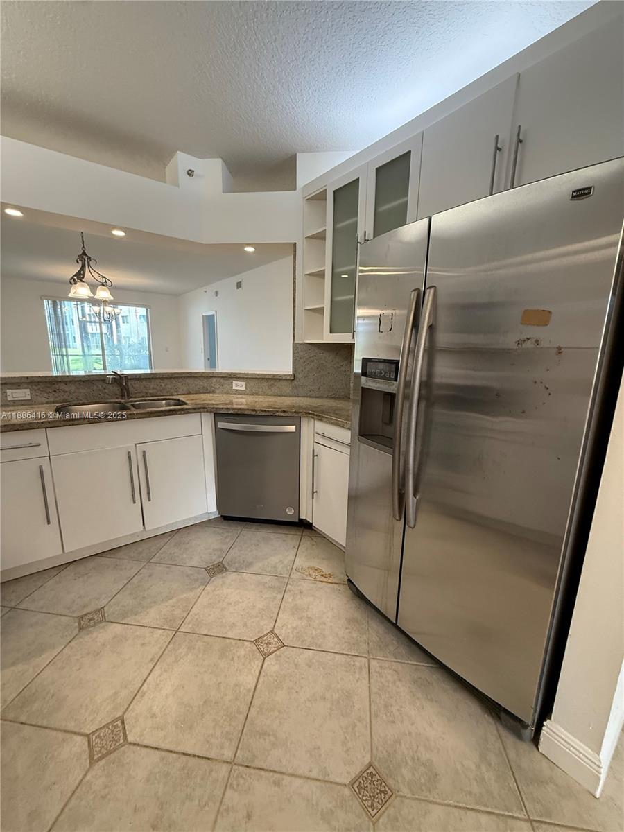 CAPTIVA CONDO B - Residential