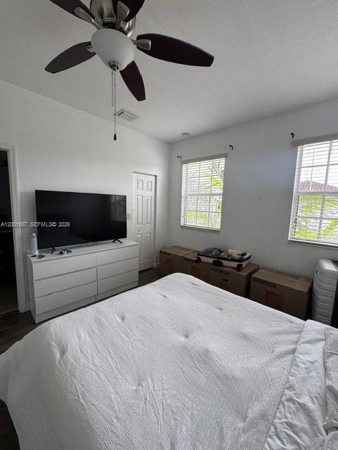 KENDALL COMMONS TOWNHOMES - Residential Lease