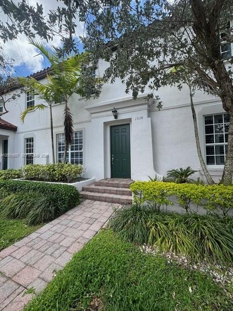 KENDALL COMMONS TOWNHOMES - Residential Lease