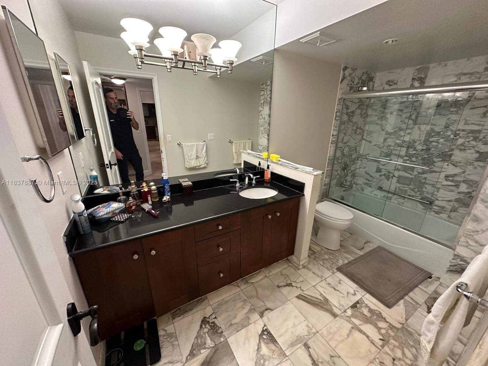 BALMORAL CONDO - Residential Lease