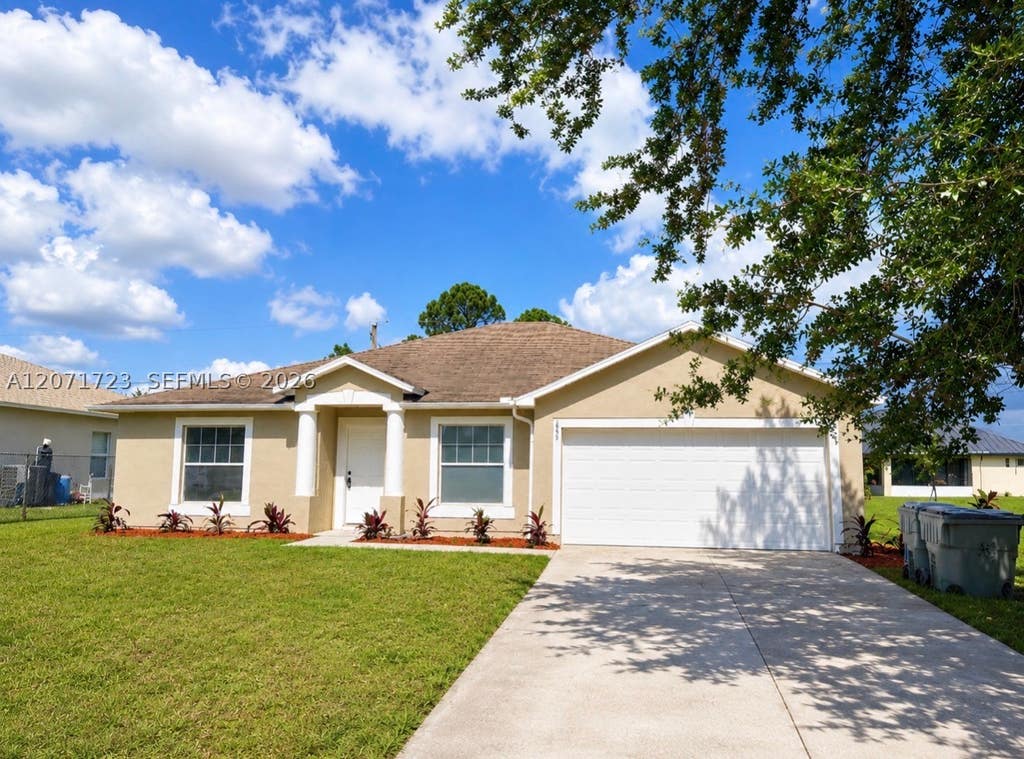 Photo of 8356 103rd Ct, Vero Beach, FL 32967 (MLS # A12071723)