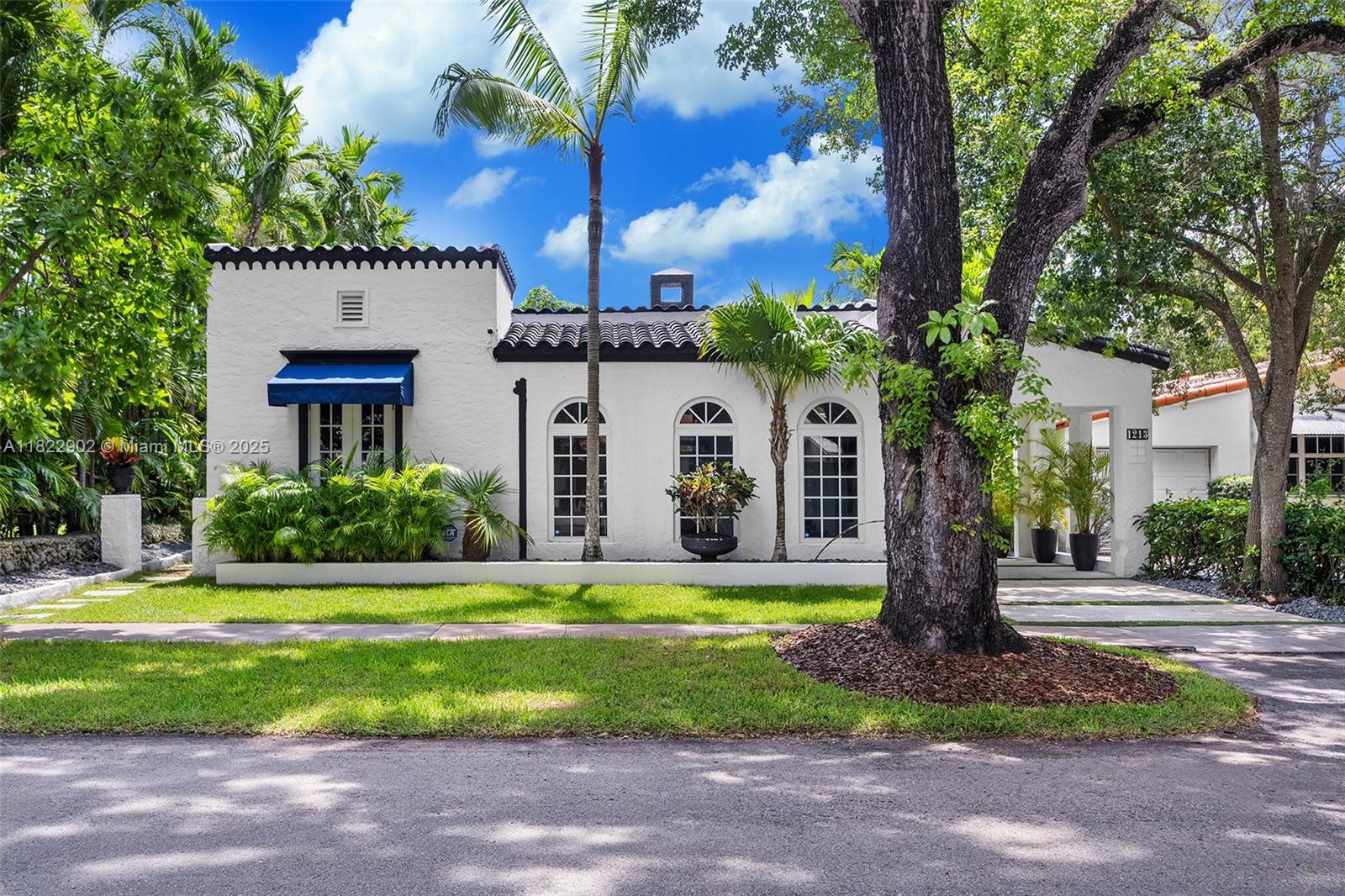 Property for Sale at 1213 Alberca St, Coral Gables, Broward County, Florida - Bedrooms: 3 
Bathrooms: 2  - $1,599,000