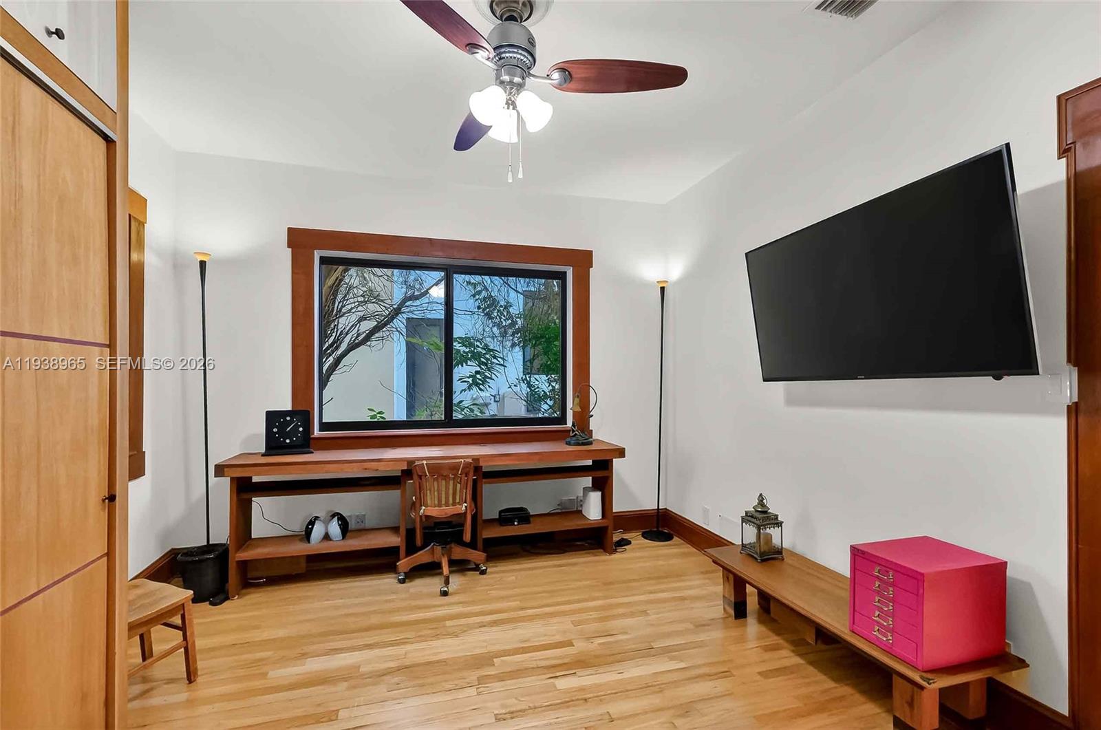 HOLLEMAN PARK - Residential