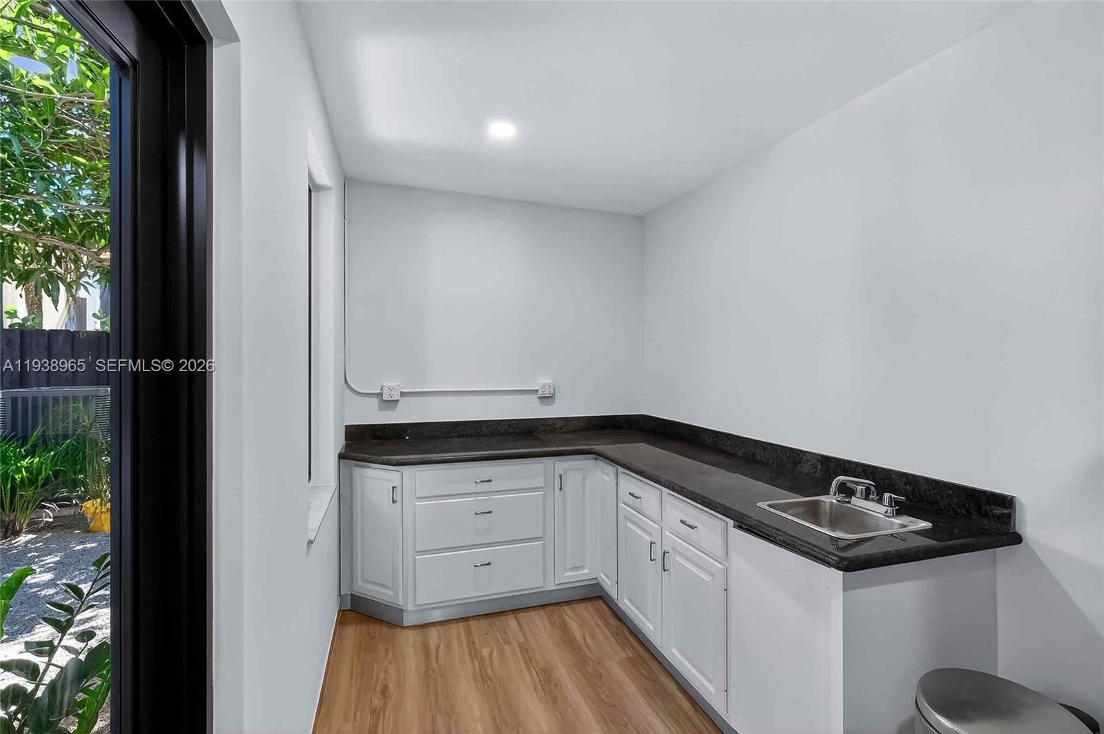 HOLLEMAN PARK - Residential