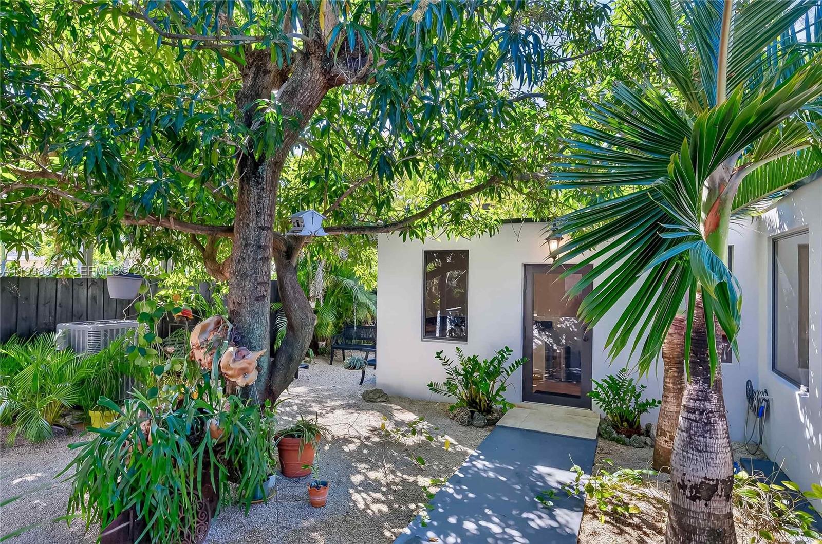 HOLLEMAN PARK - Residential