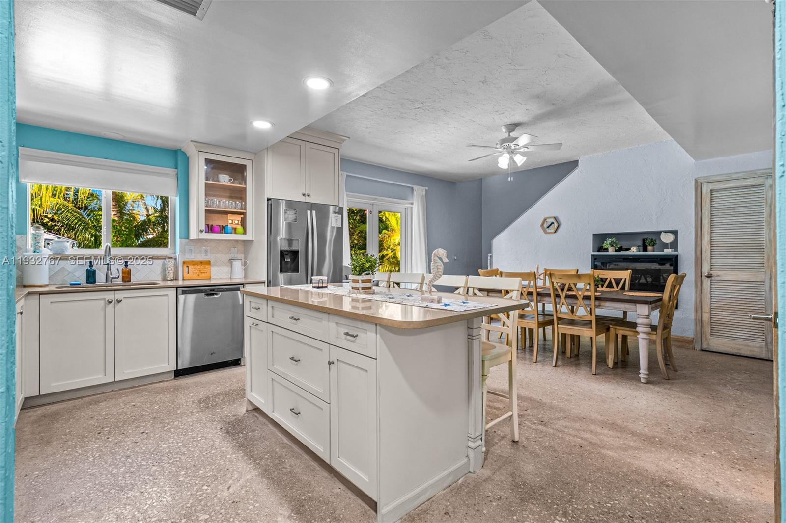 ROYAL PALM VISTA - Residential