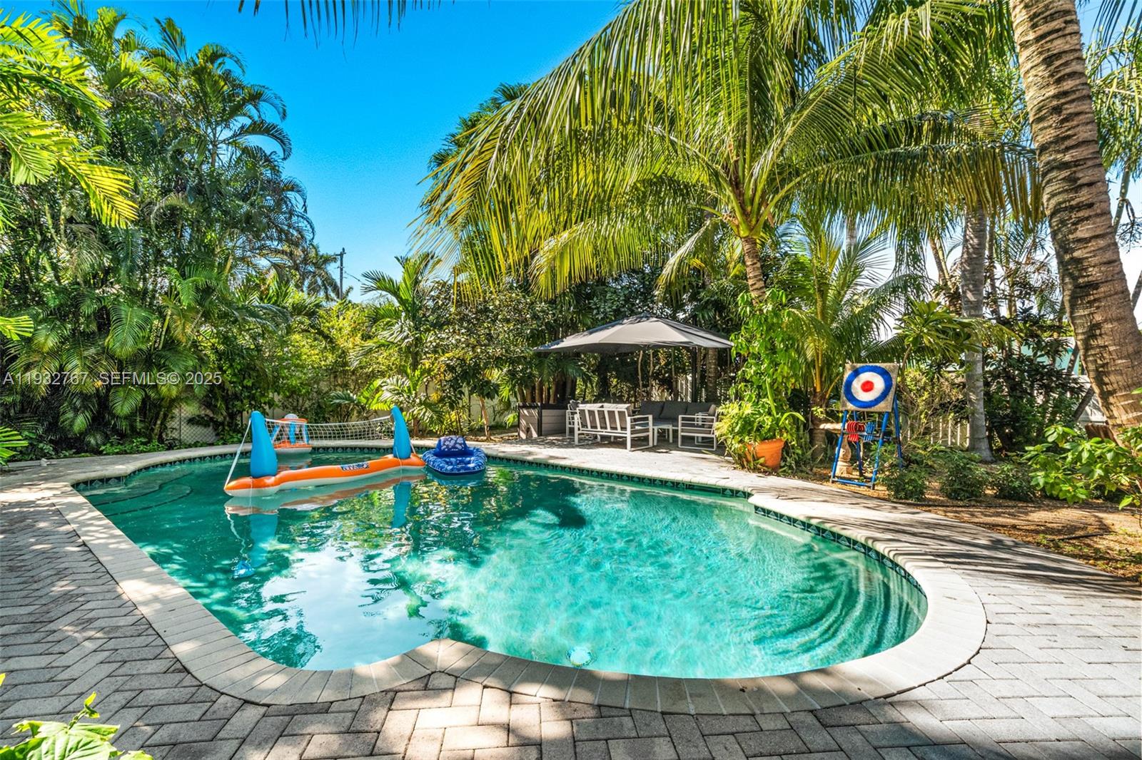 ROYAL PALM VISTA - Residential