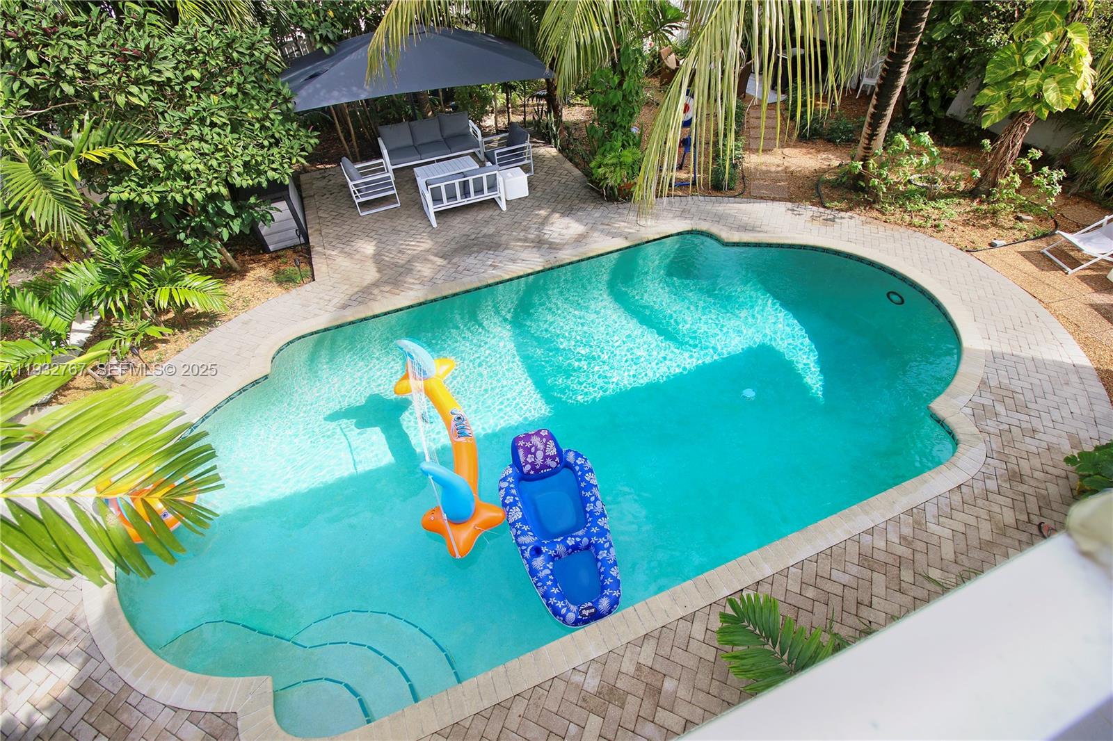 ROYAL PALM VISTA - Residential