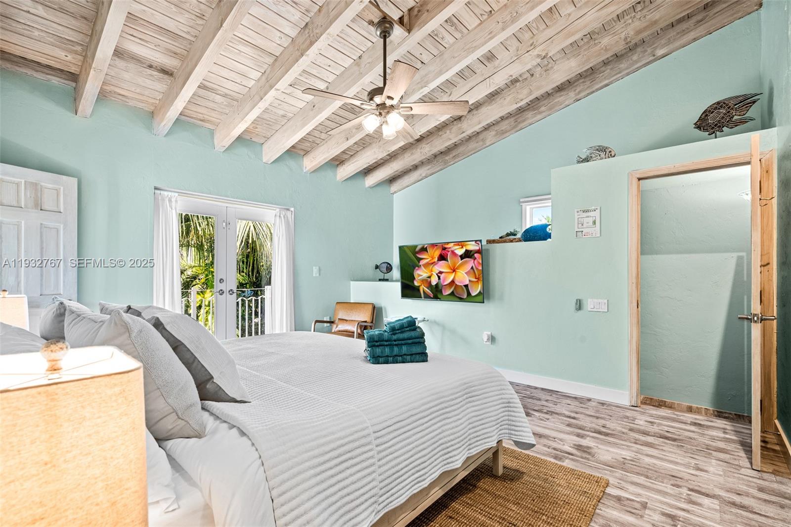 ROYAL PALM VISTA - Residential