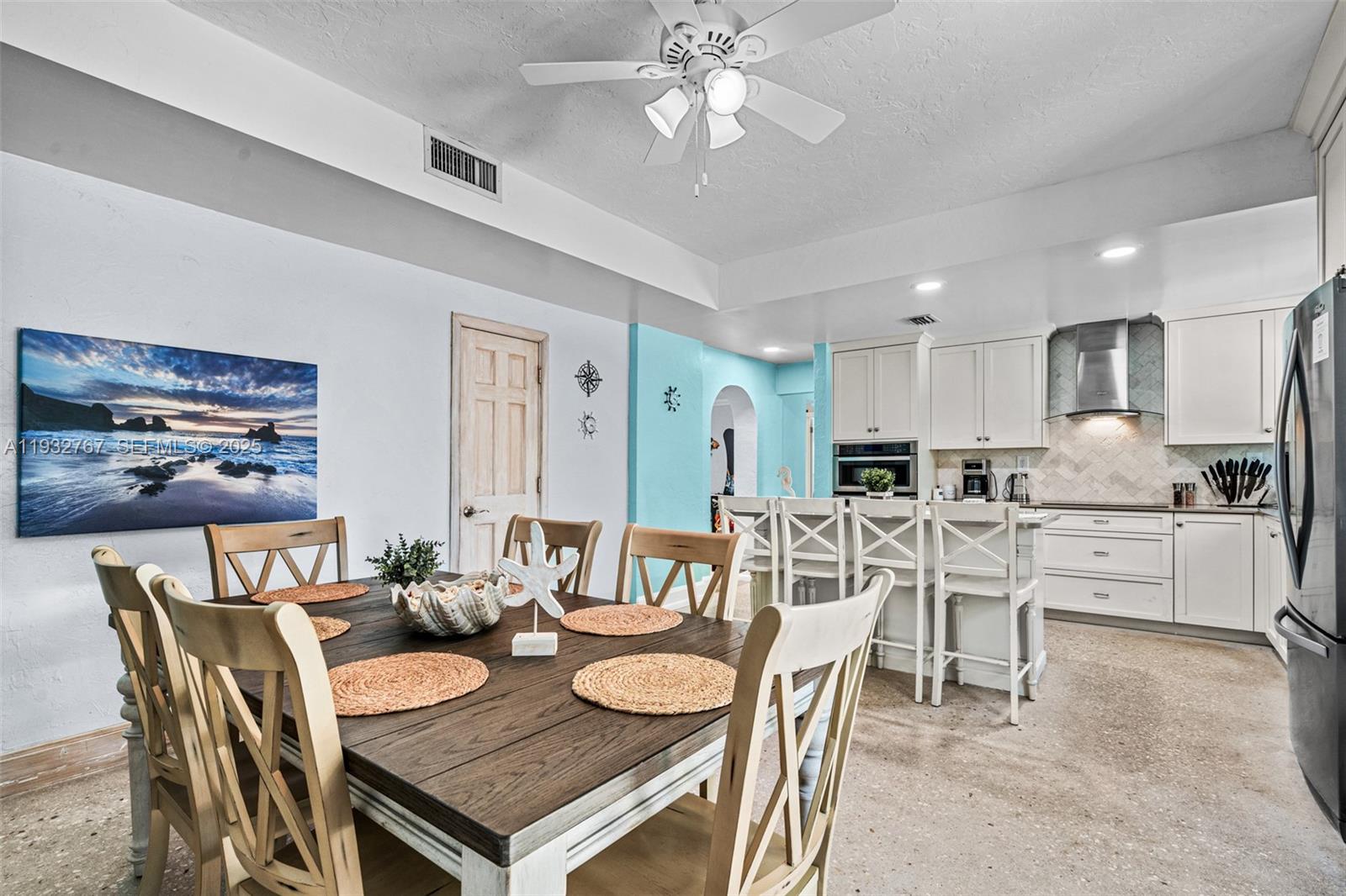 ROYAL PALM VISTA - Residential