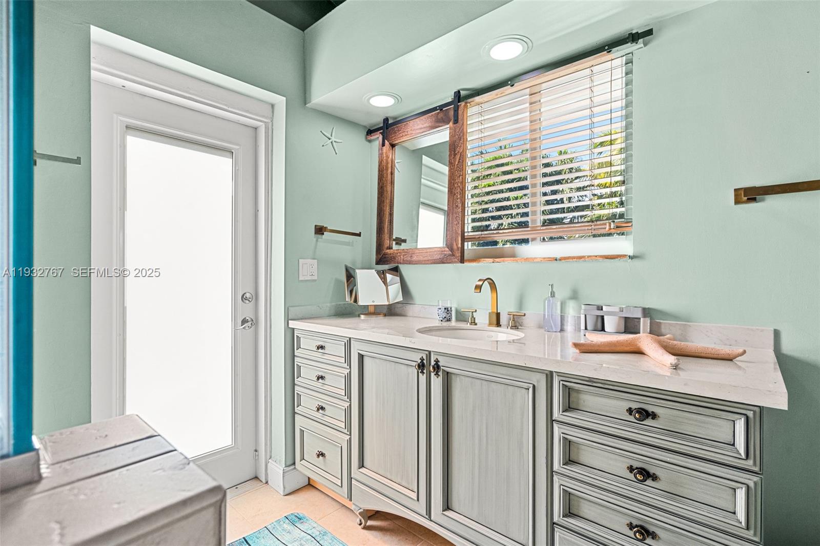 ROYAL PALM VISTA - Residential