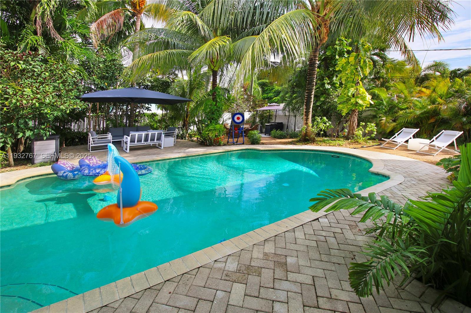 ROYAL PALM VISTA - Residential