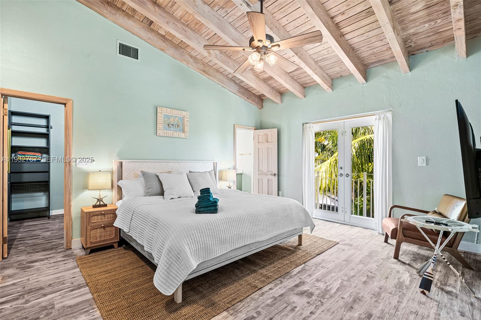 ROYAL PALM VISTA - Residential