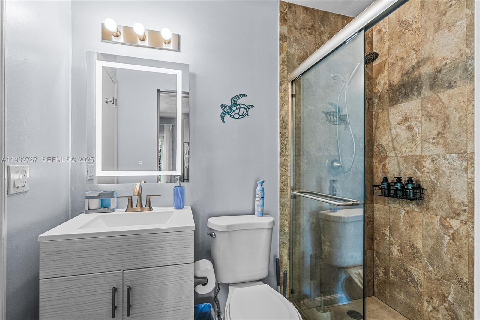 ROYAL PALM VISTA - Residential