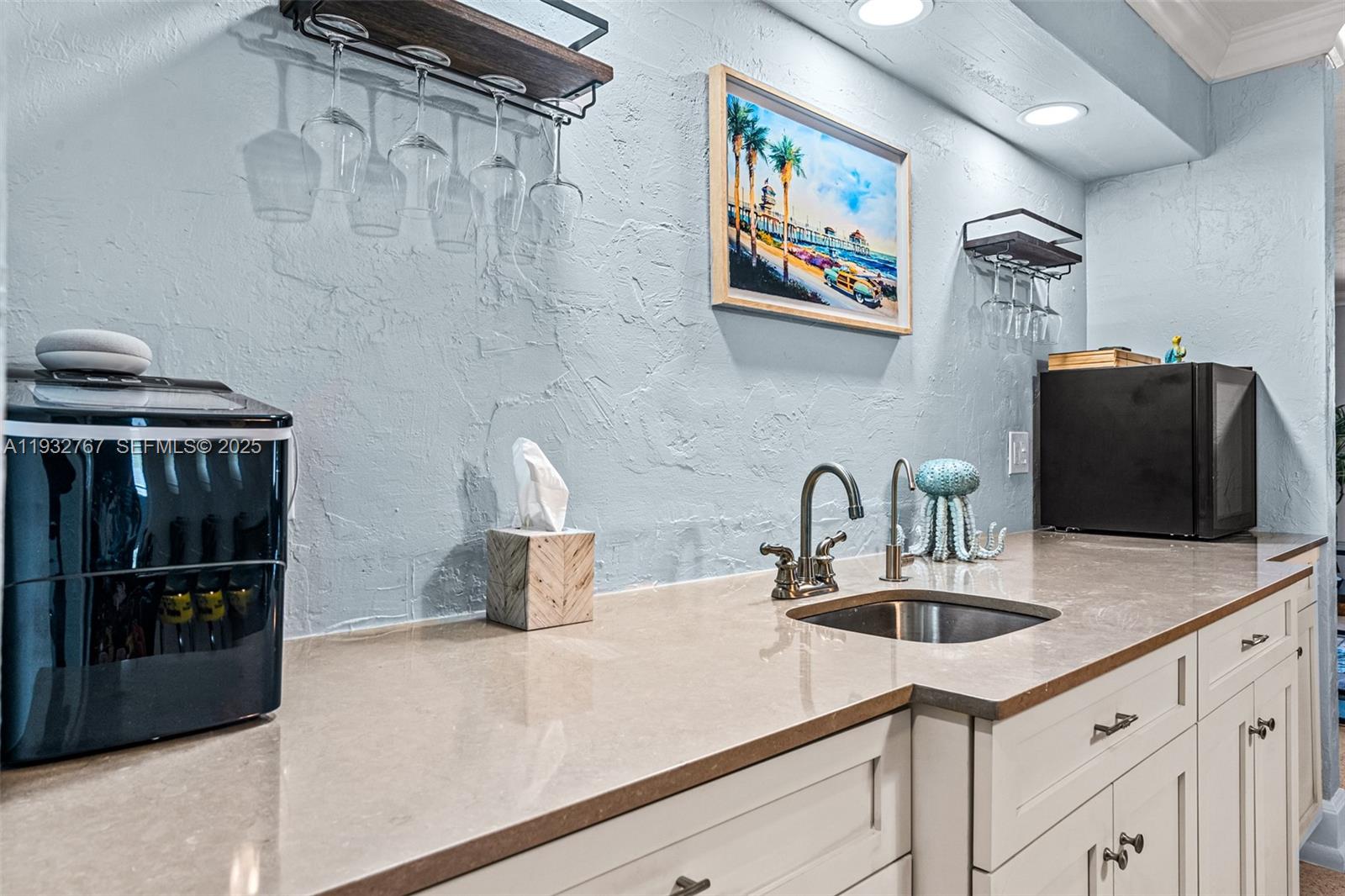 ROYAL PALM VISTA - Residential