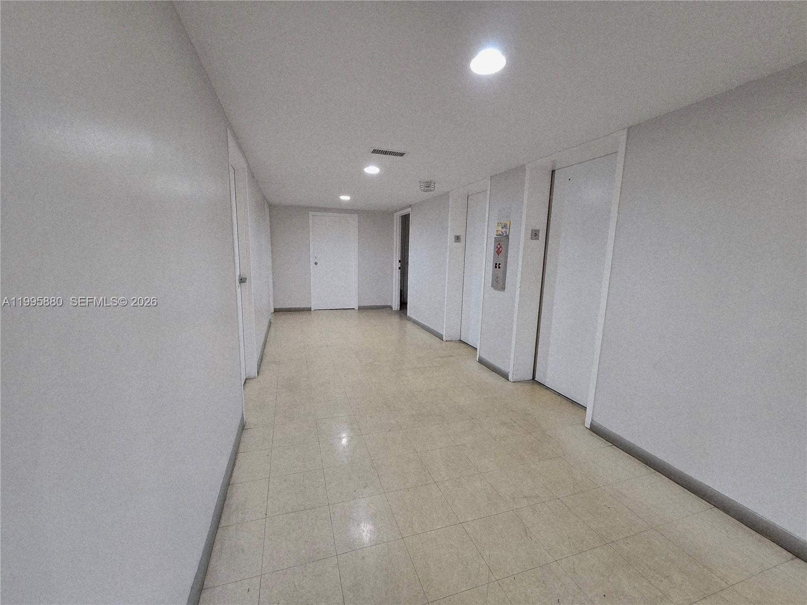 THREE HORIZONS NORTH COND - Residential