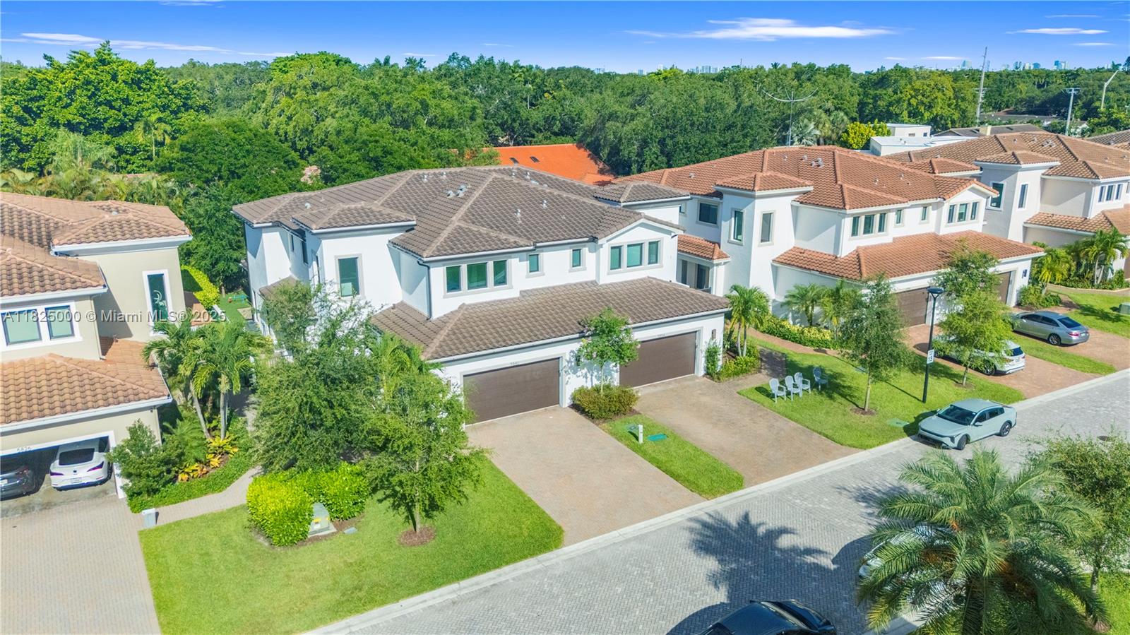 Property for Sale at 5840 E Brookfield Cir E Cir, Hollywood, Broward County, Florida - Bedrooms: 4 
Bathrooms: 4  - $1,275,000
