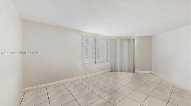 ROLLING GREEN CONDO D - Residential