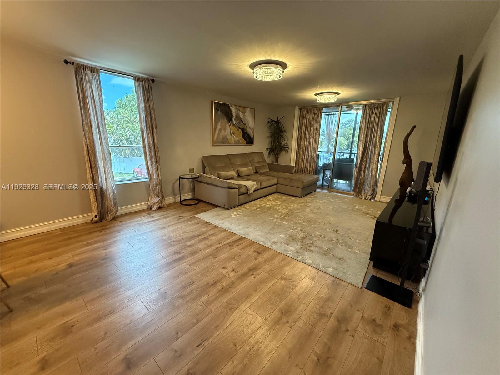 COUNTRY PINES CONDO - Residential