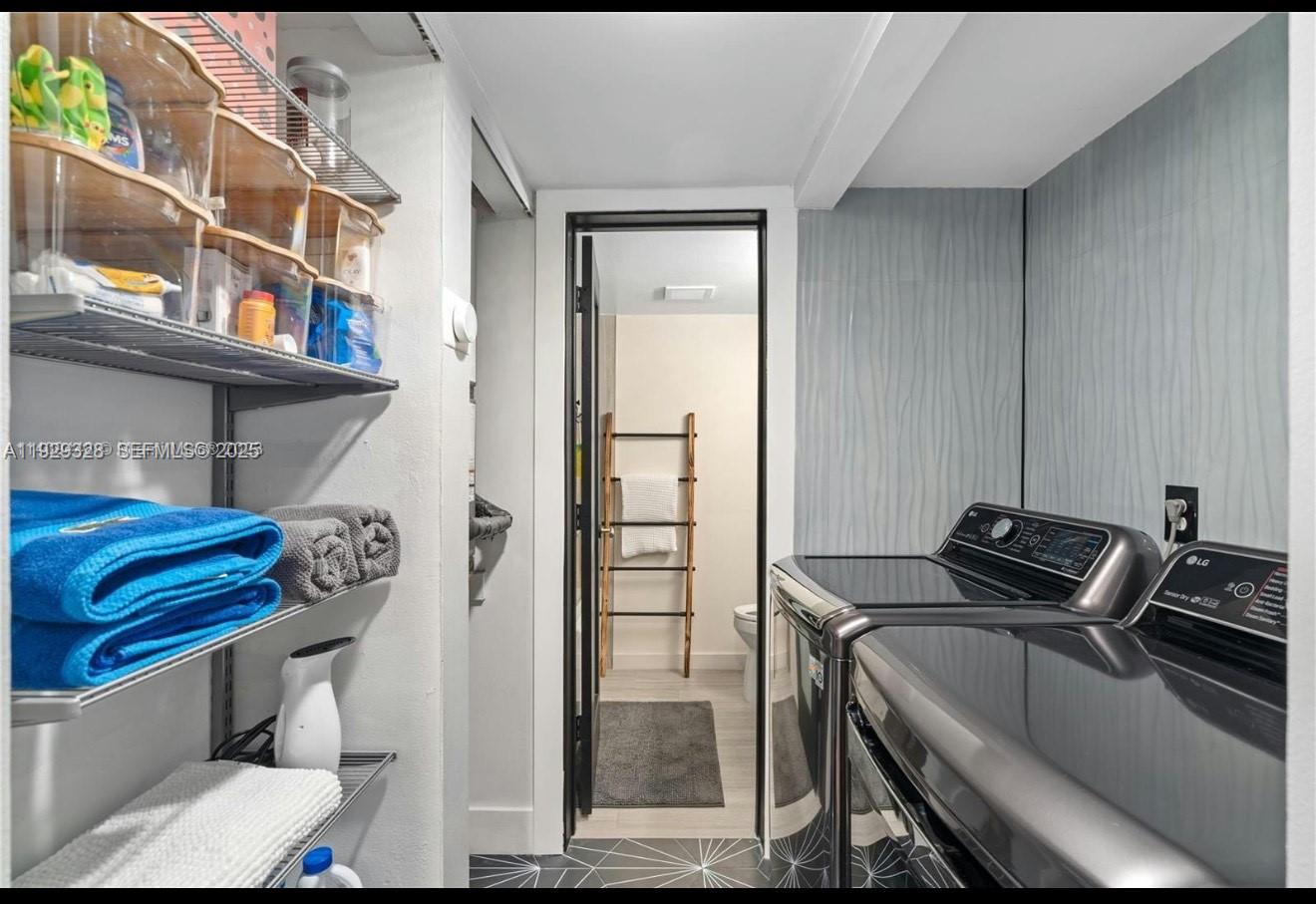 COUNTRY PINES CONDO - Residential