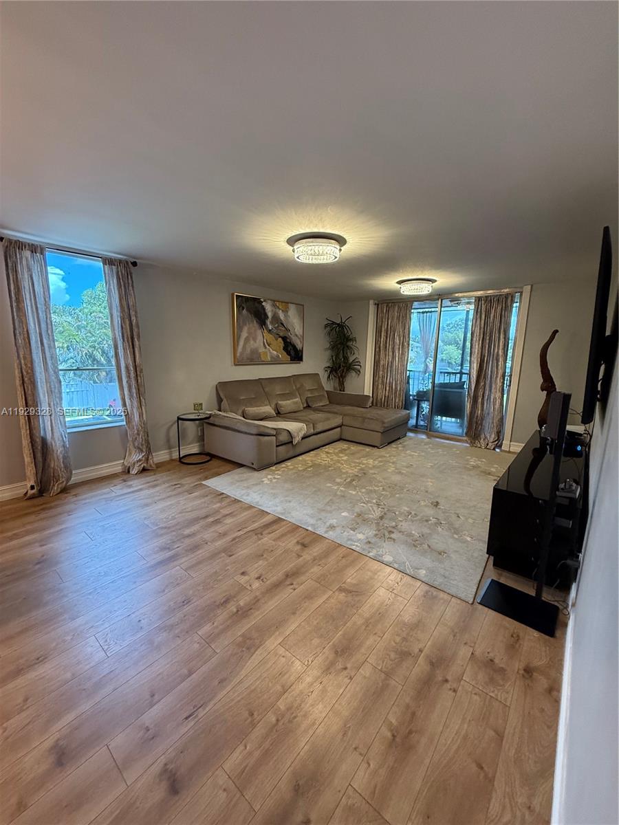 COUNTRY PINES CONDO - Residential