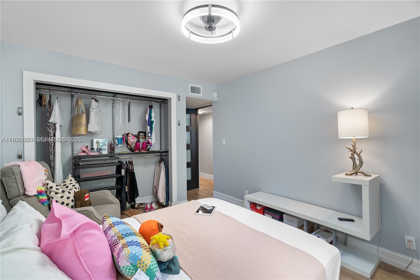 COUNTRY PINES CONDO - Residential