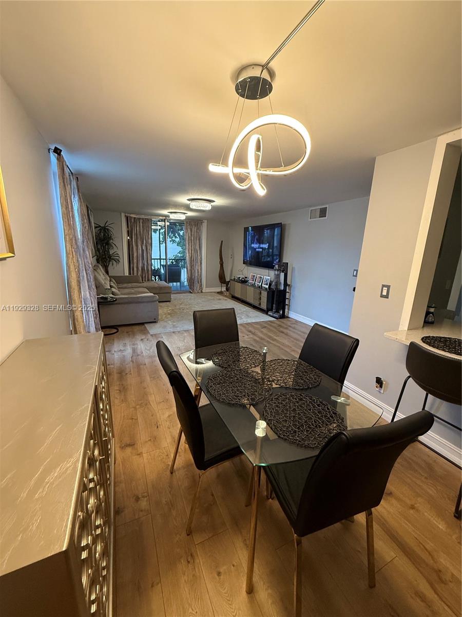 COUNTRY PINES CONDO - Residential