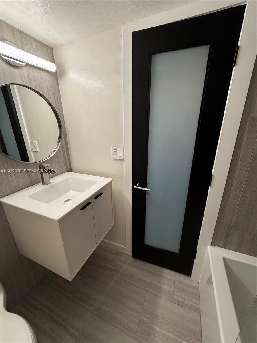 COUNTRY PINES CONDO - Residential