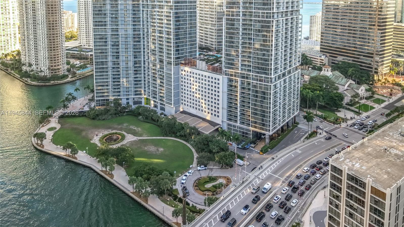 475 Brickell Ave 4215