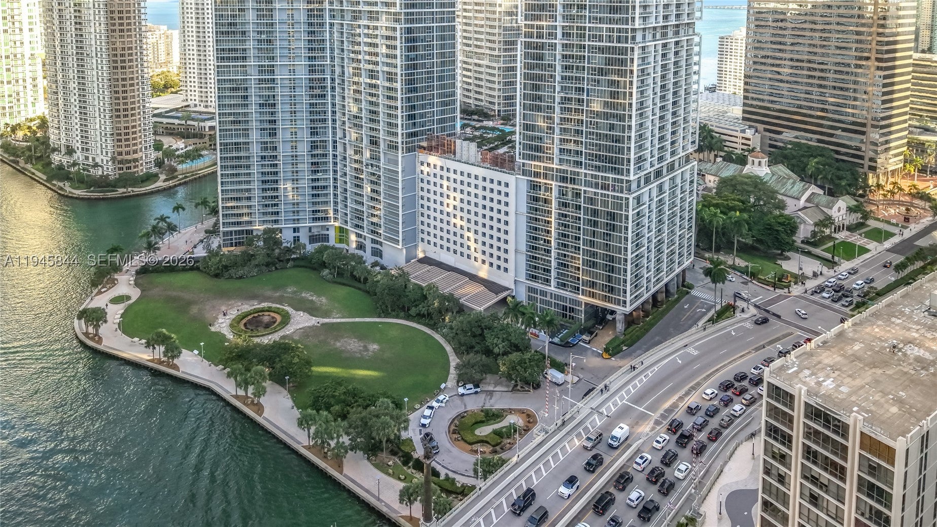 475 Brickell Ave 4215