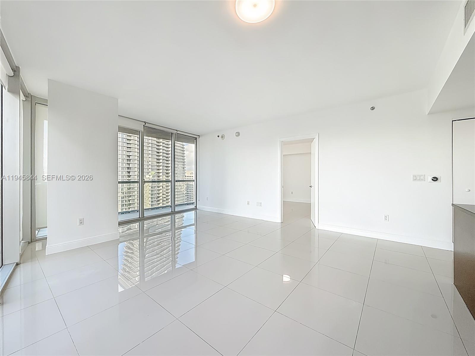 ICONBRICKELL CONDO NO 1 - Residential
