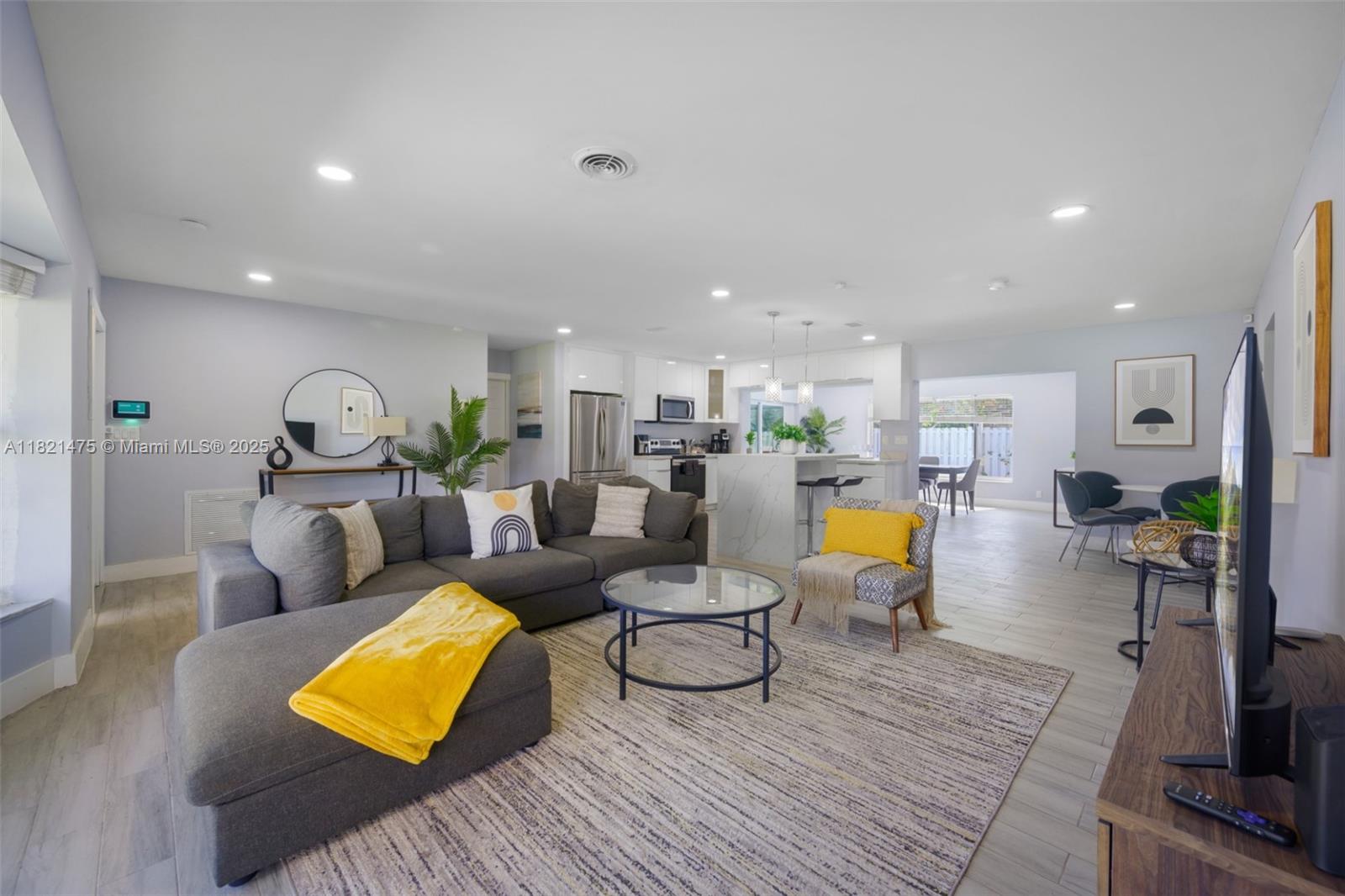 Rental Property at 5240 Ne 14th Ter 5240, Fort Lauderdale, Broward County, Florida - Bedrooms: 4 
Bathrooms: 2  - $5,950 MO.