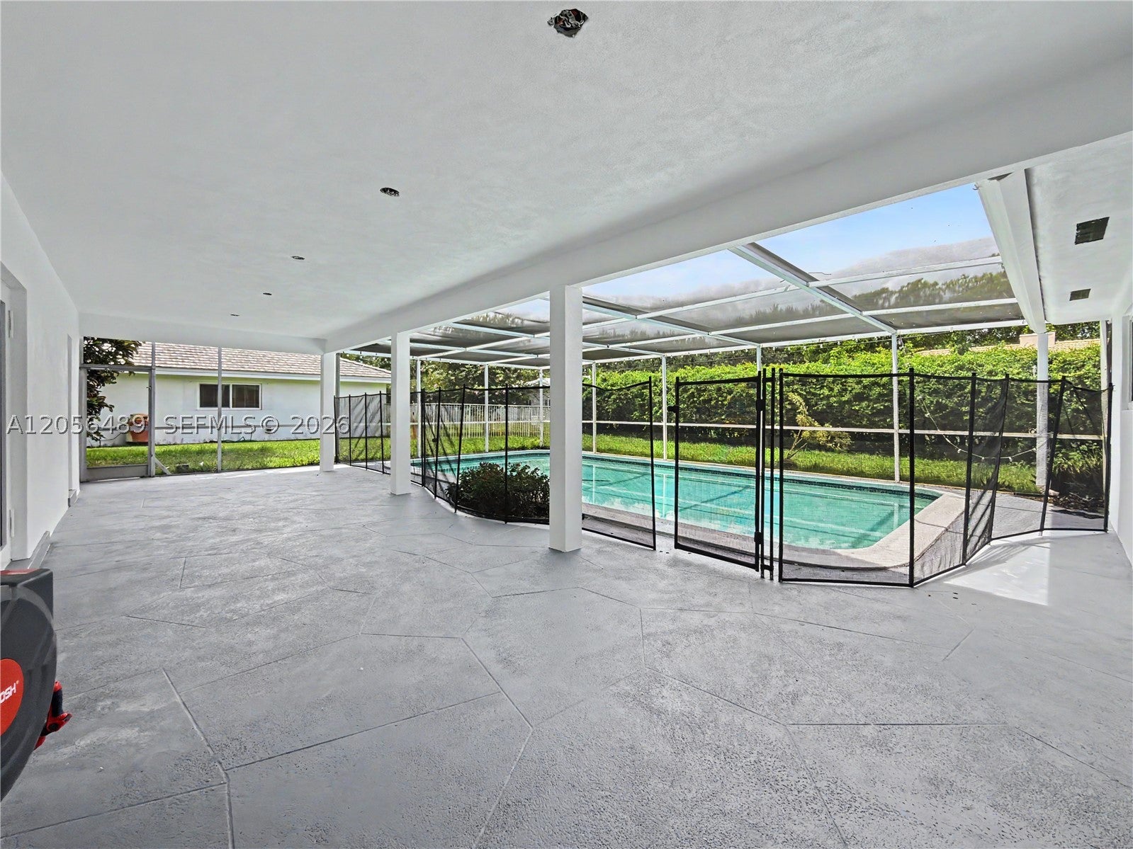 861 NW 72nd Ave