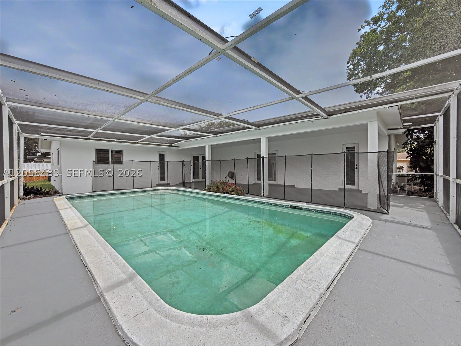 861 NW 72nd Ave