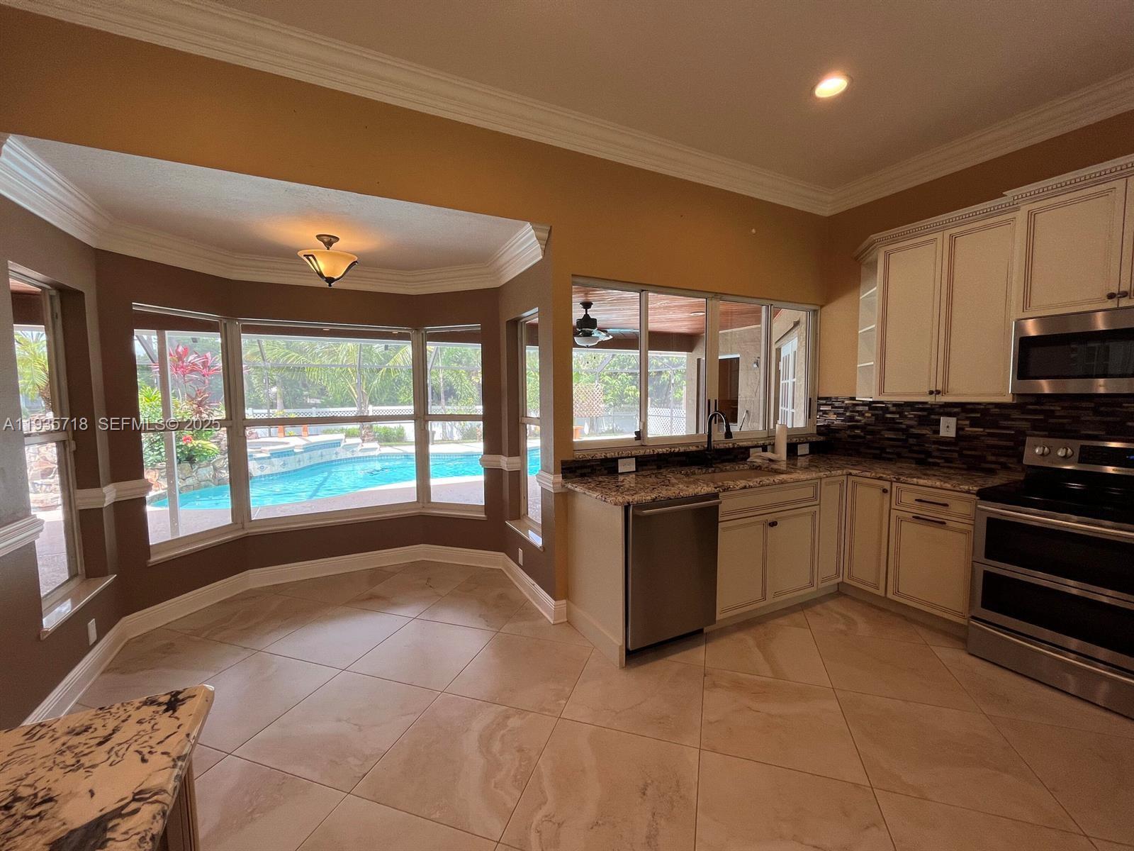 PORT ST LUCIE SECTION 11 - Residential