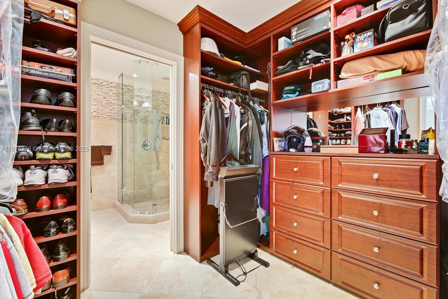 BOCA HARBOUR - Residential