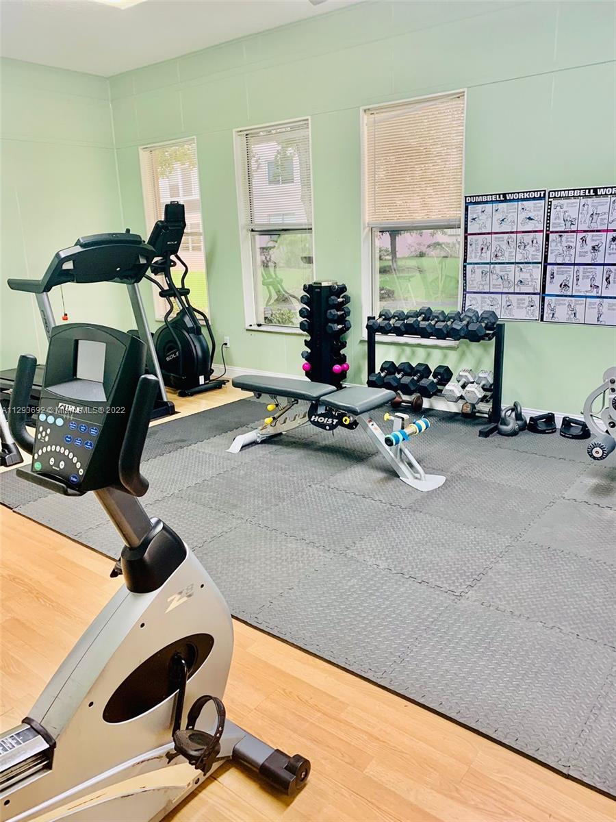 SOMERSET 5 CONDO - Residential Lease