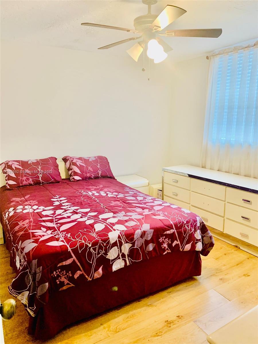 SOMERSET 5 CONDO - Residential Lease