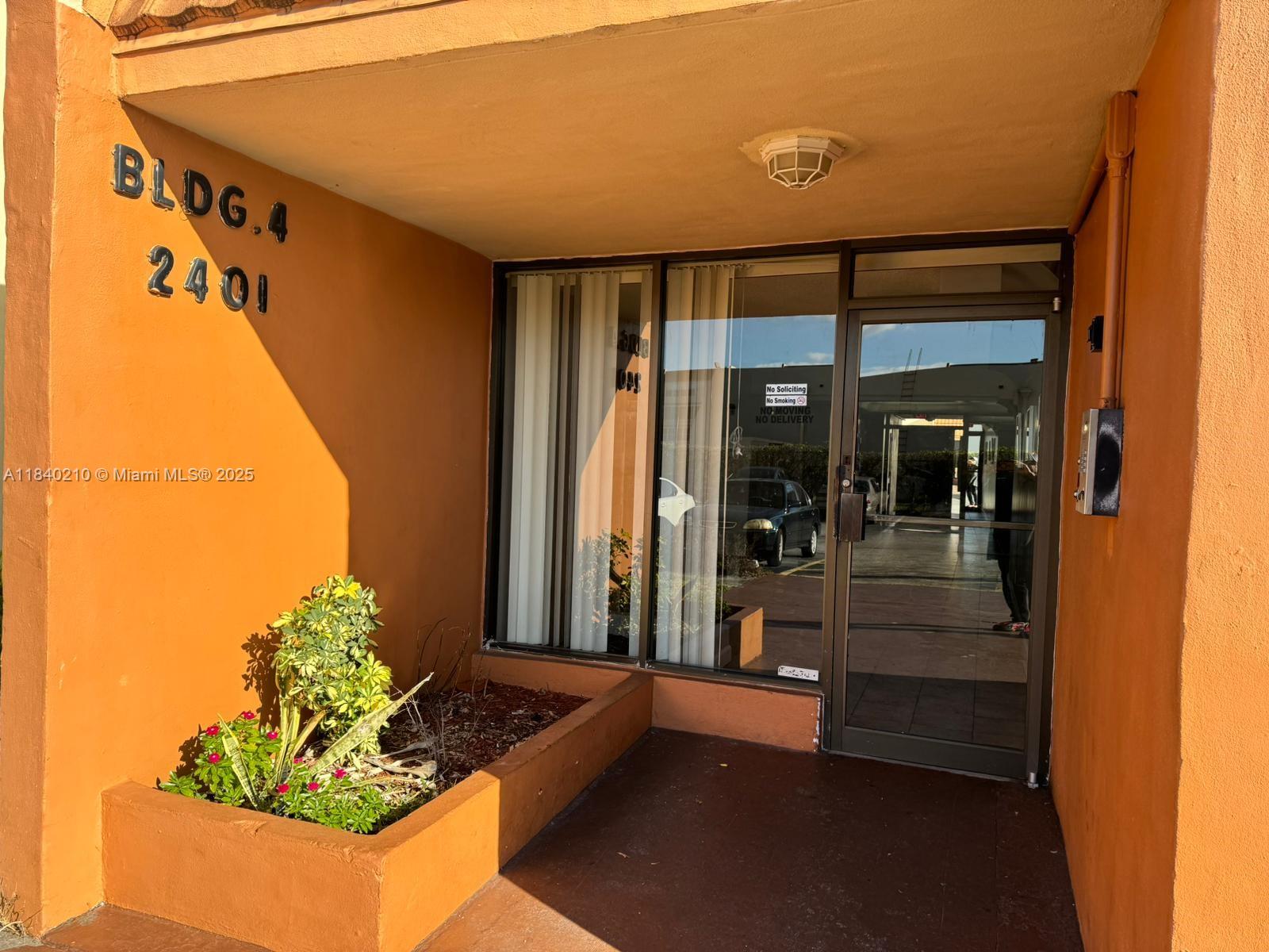 CYPRESS TREE CONDO BLDG 4 - Residential