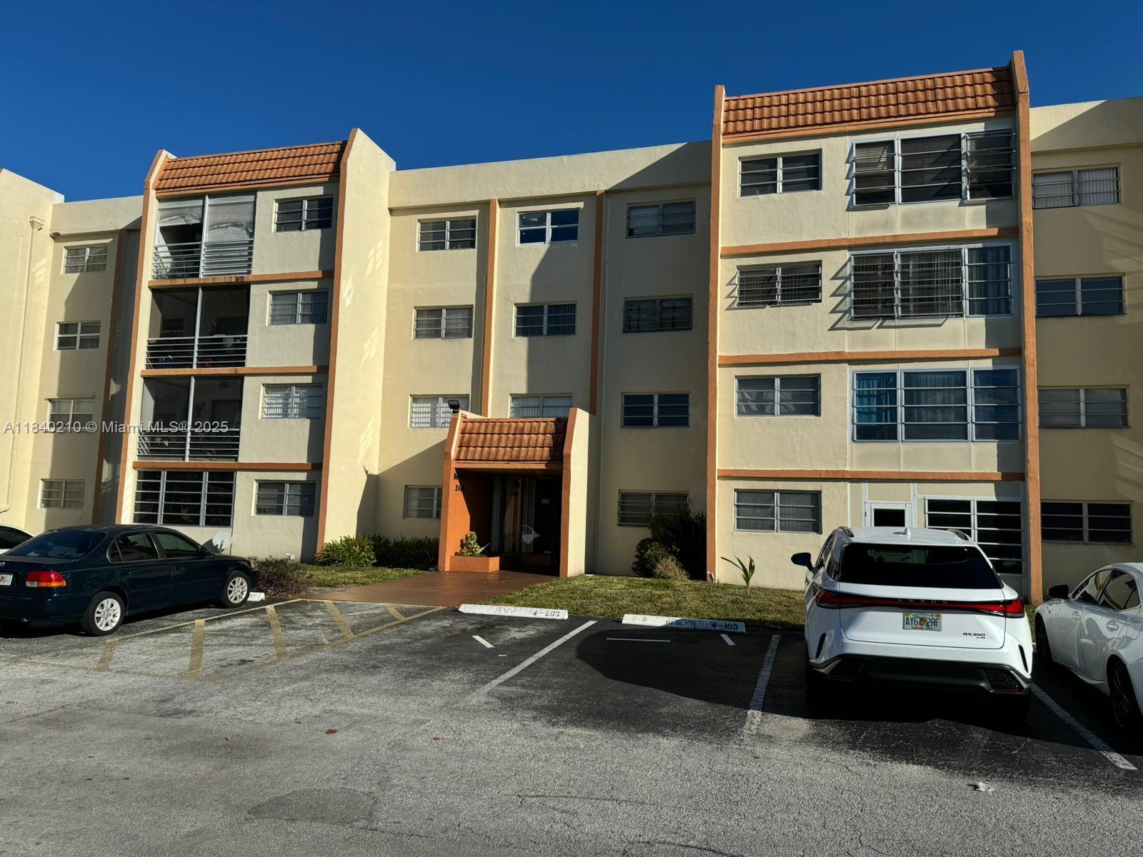 CYPRESS TREE CONDO BLDG 4 - Residential