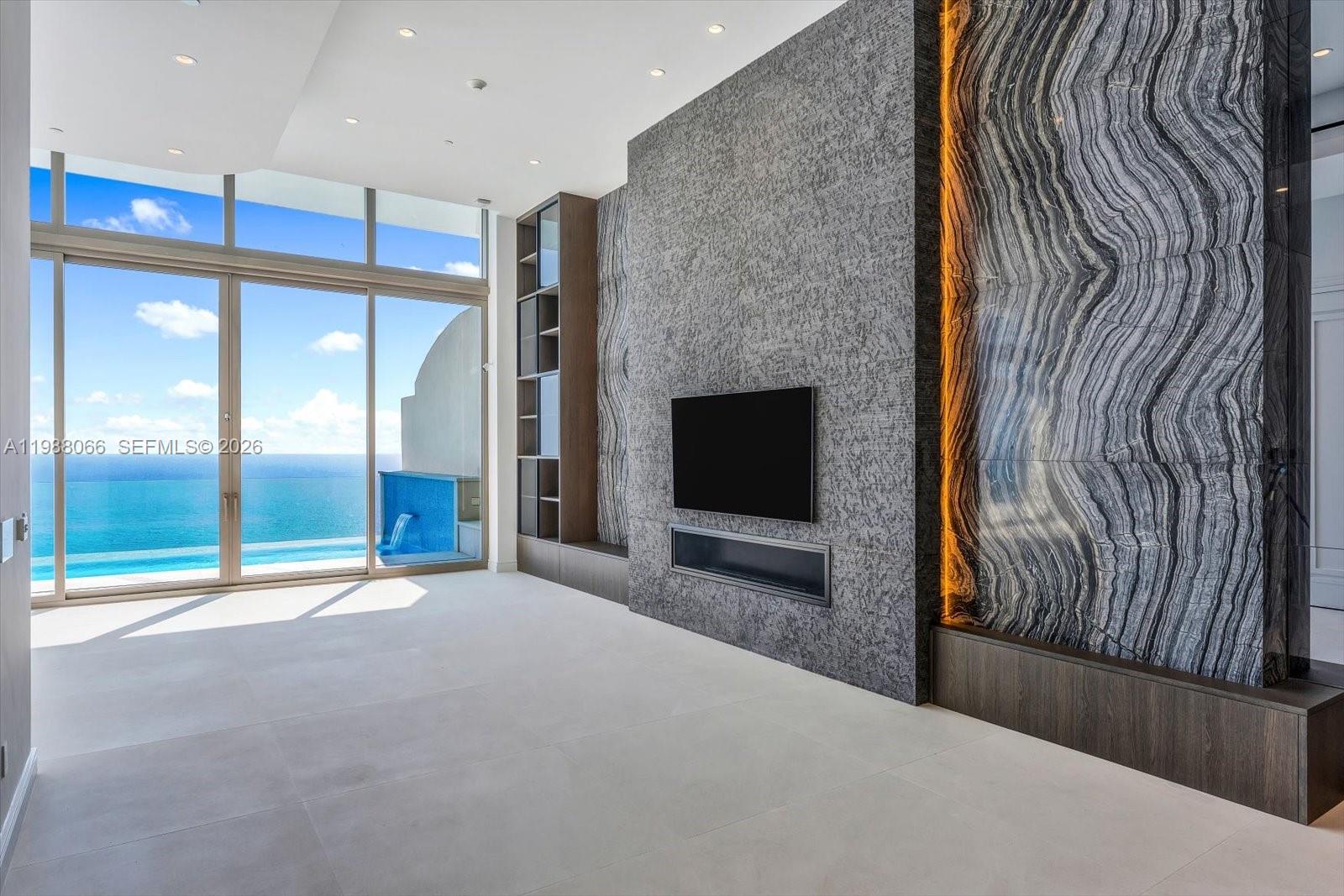 NORTH BISCAYNE BEACH AMEN - Residential