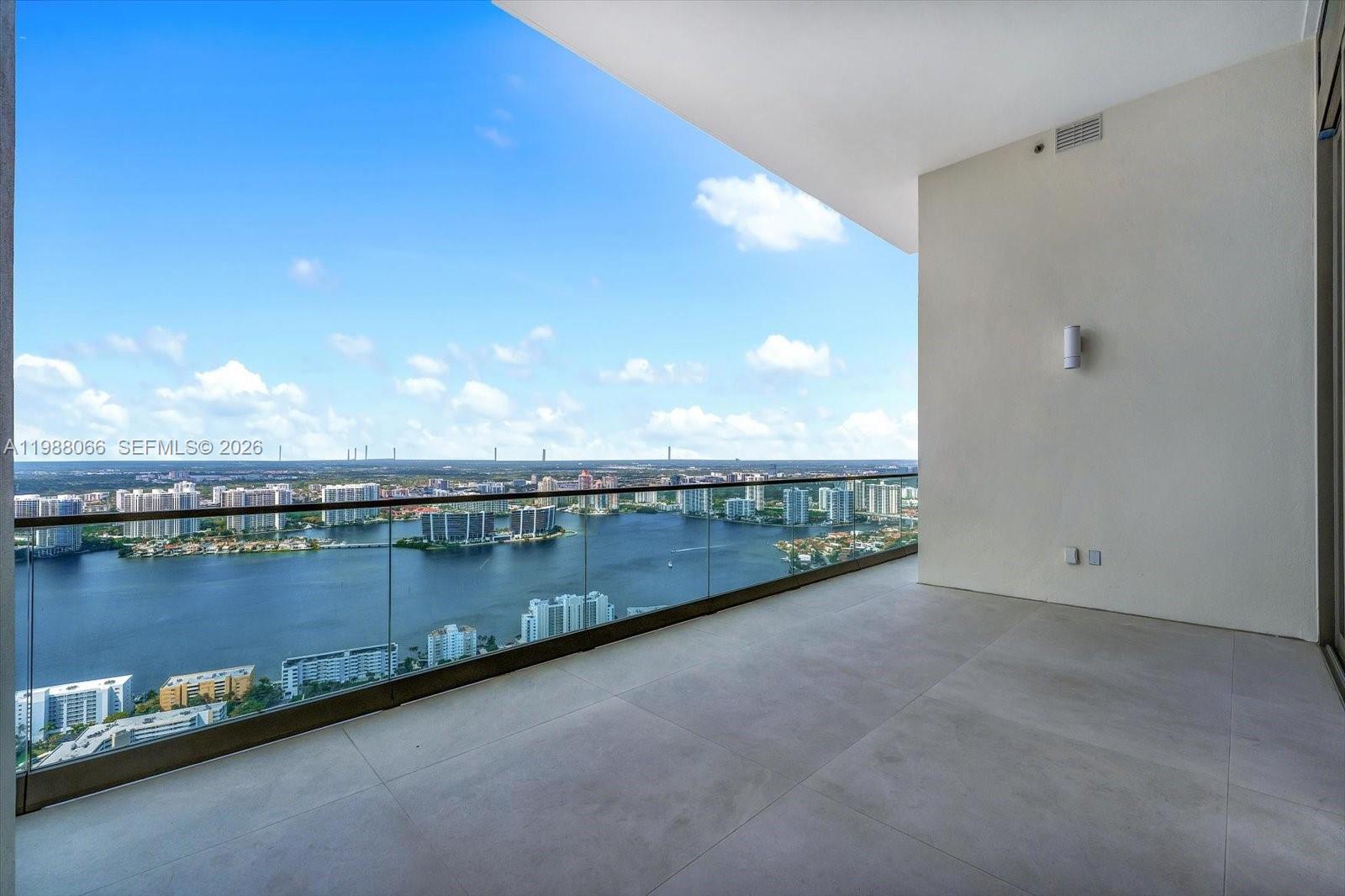 NORTH BISCAYNE BEACH AMEN - Residential