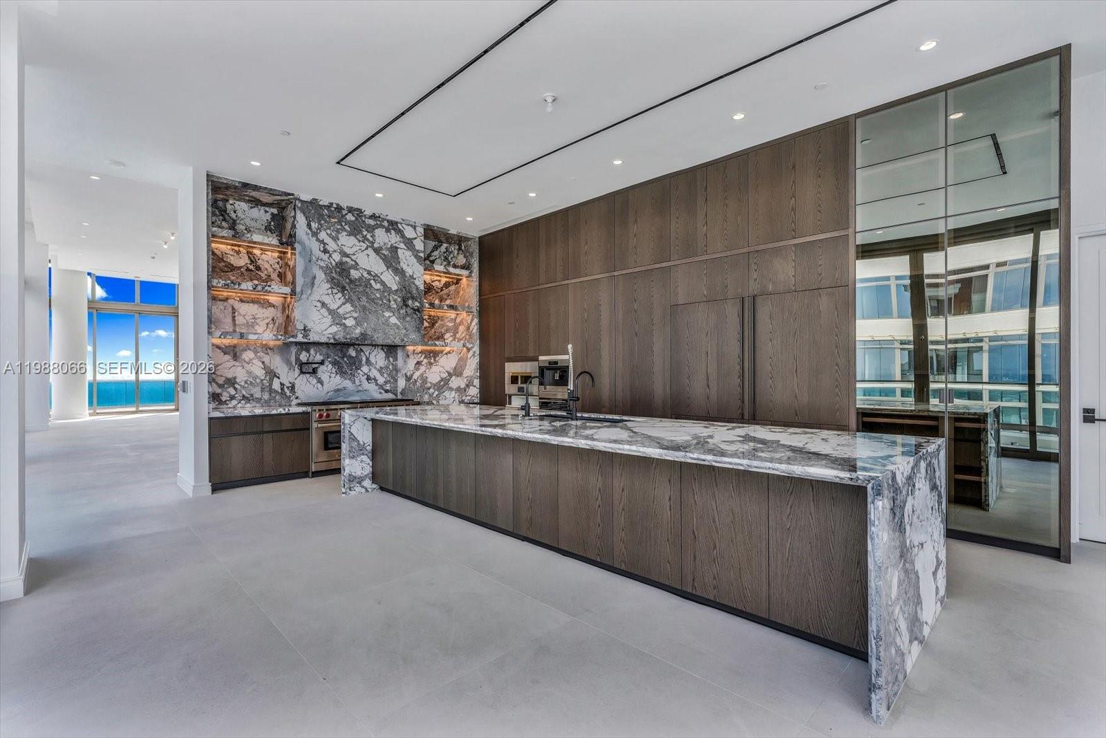 NORTH BISCAYNE BEACH AMEN - Residential