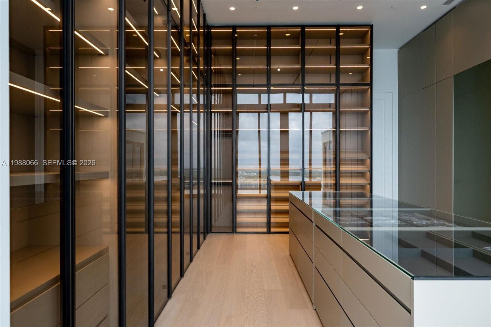 NORTH BISCAYNE BEACH AMEN - Residential