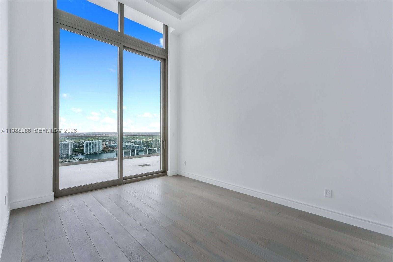 NORTH BISCAYNE BEACH AMEN - Residential