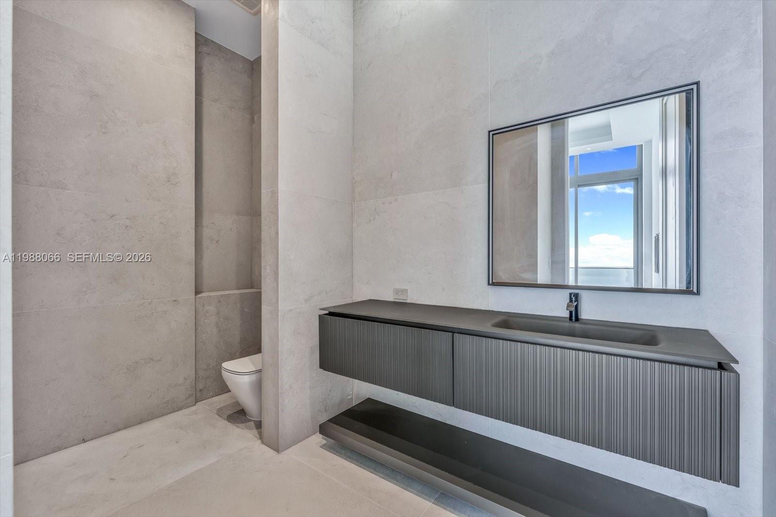 NORTH BISCAYNE BEACH AMEN - Residential