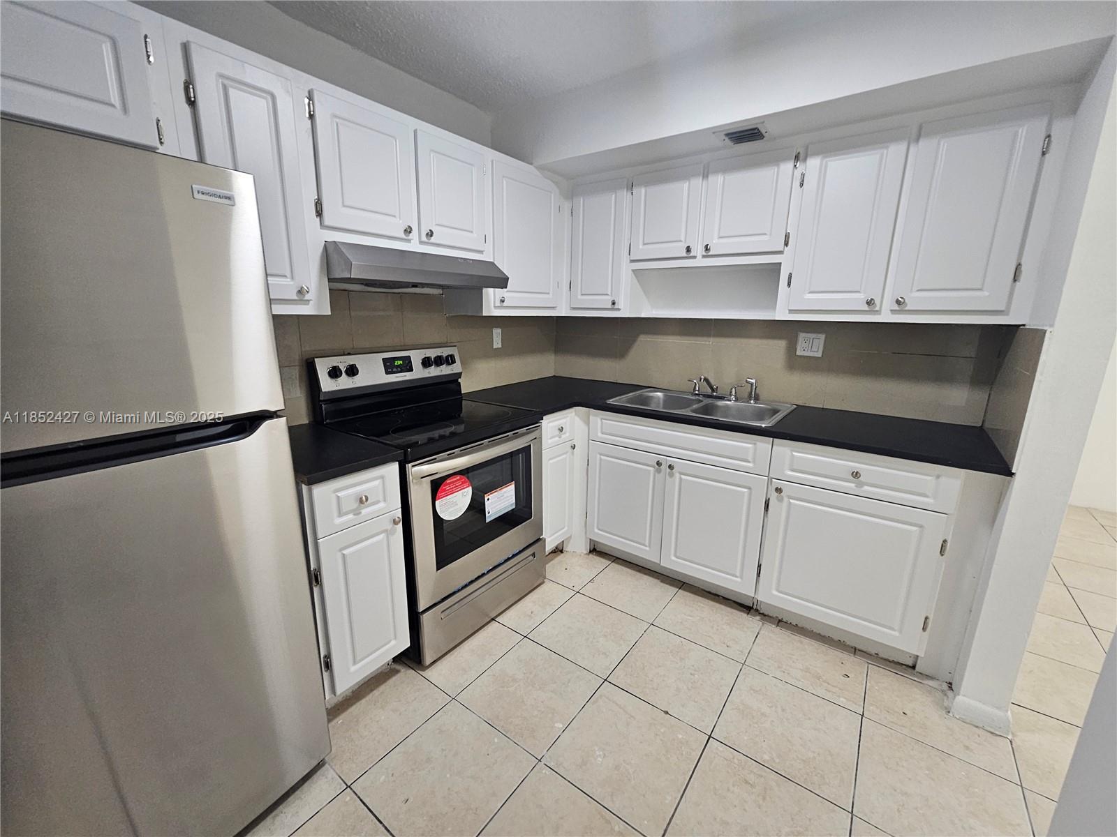 SUNSET HILLS I CONDO - Residential