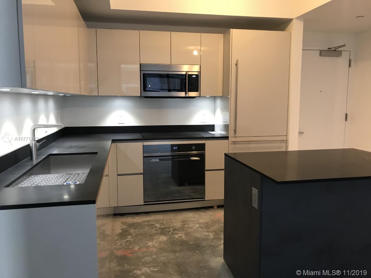 1010 BRICKELL CONDO - Residential
